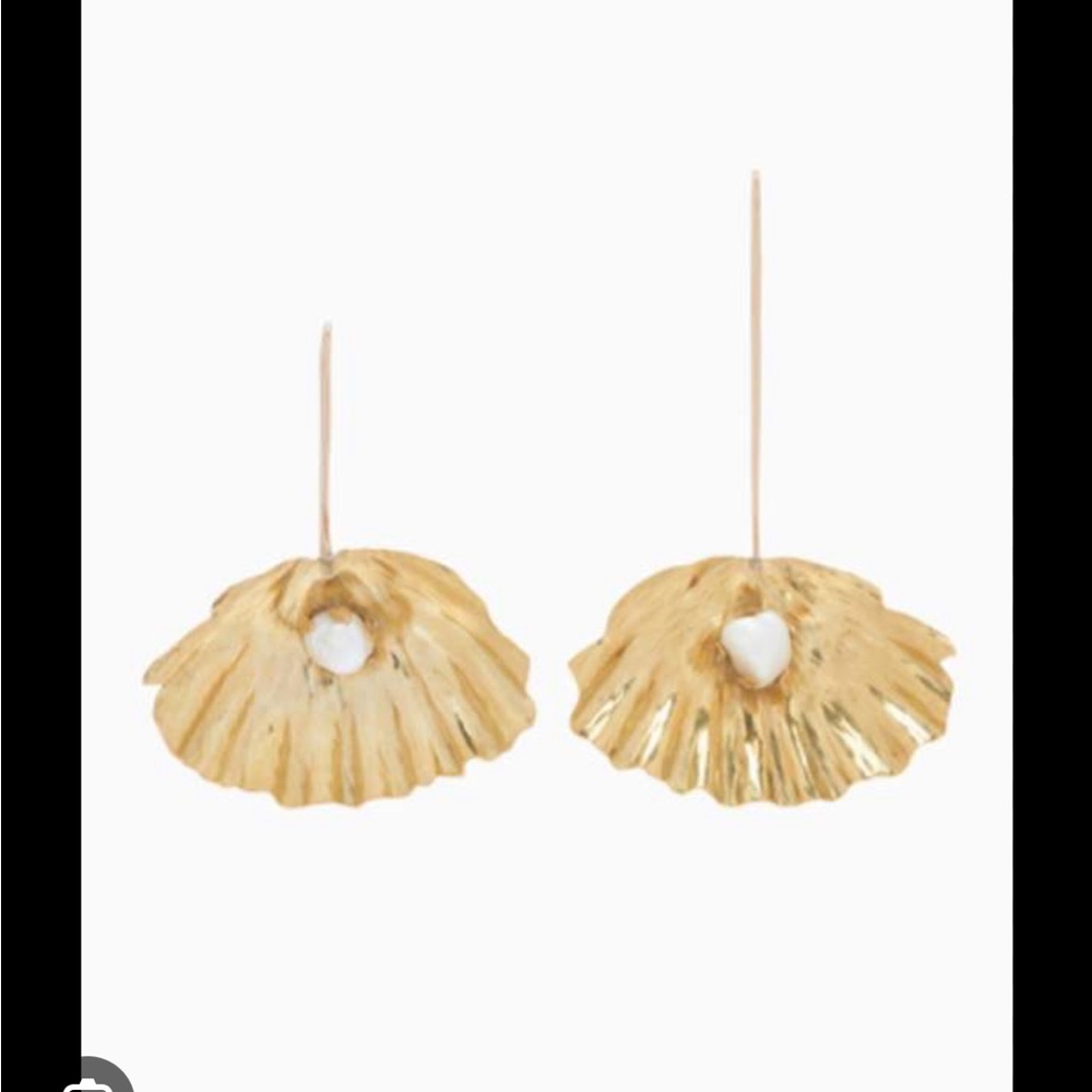 ISO of these earrings by Ulla Johnson- Marina